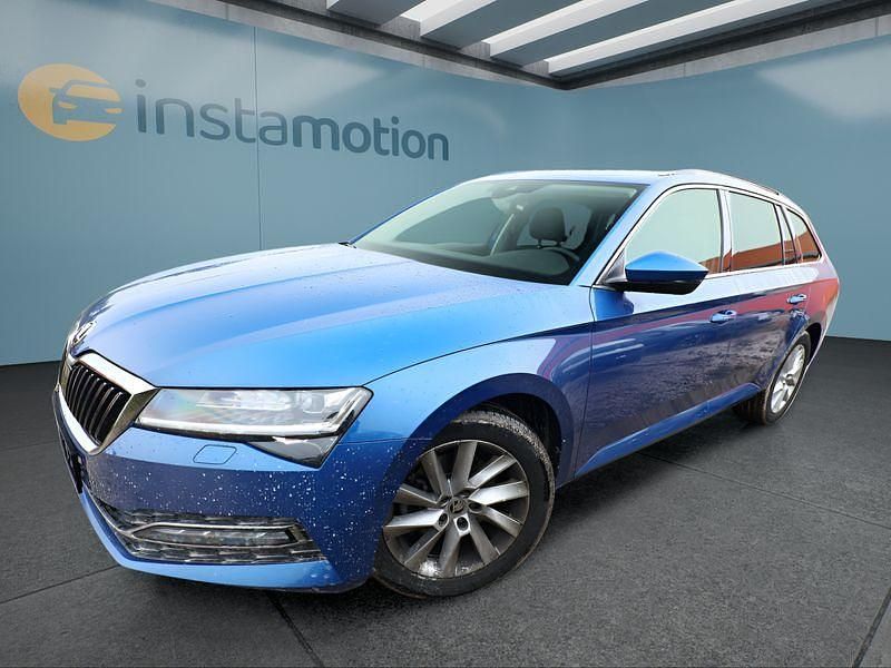 Blau Gebraucht 2021 Skoda Superb Kombi | 22.649 € (Guter Preis) - Bild 1/4