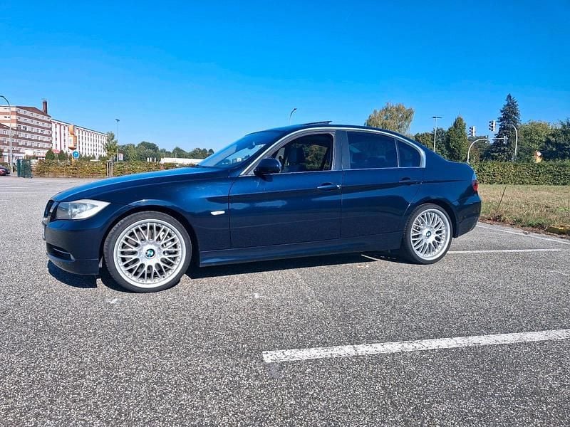 Blau Gebraucht 2007 BMW 335 M Sport Limousine | 13.000 € (Superpreis) - Bild 1/4