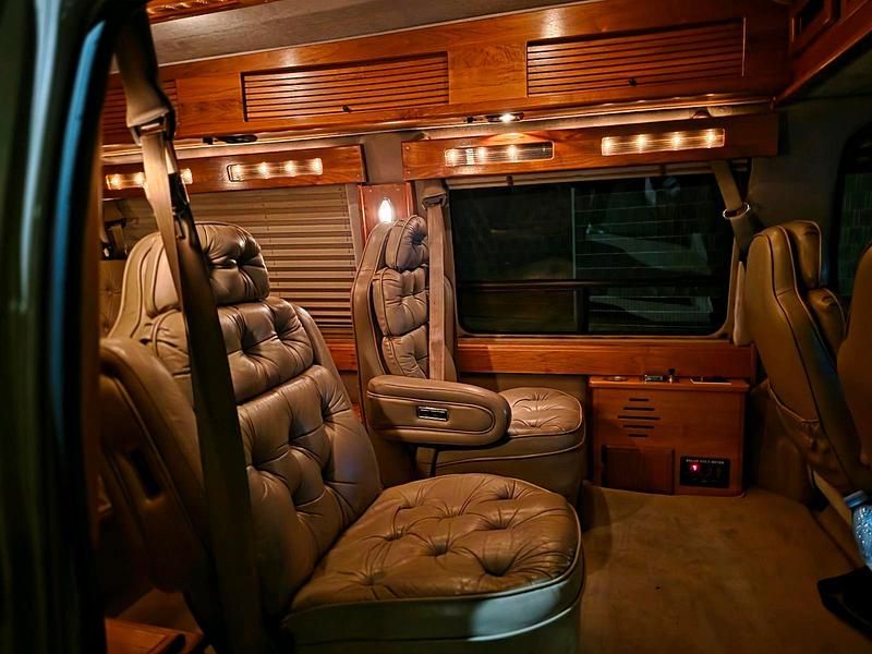 Braun Gebraucht 1992 Ford Econoline Van | 14.900 € - Bild 1/4