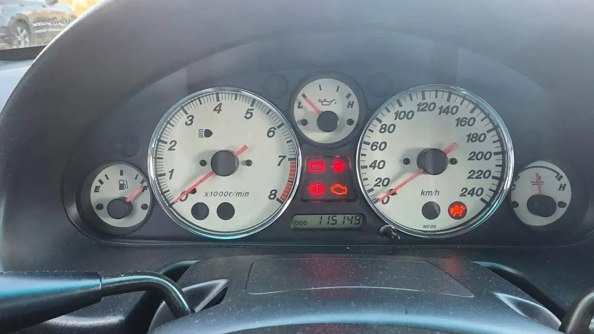 Używany Mazda MX5 110 KM (80 kW) 2003 Zielony Kabriolet