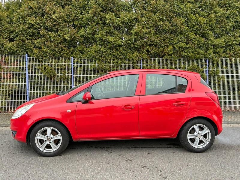Gebraucht Opel Corsa 80 PS (58 kW) 2009 Rot Limousine