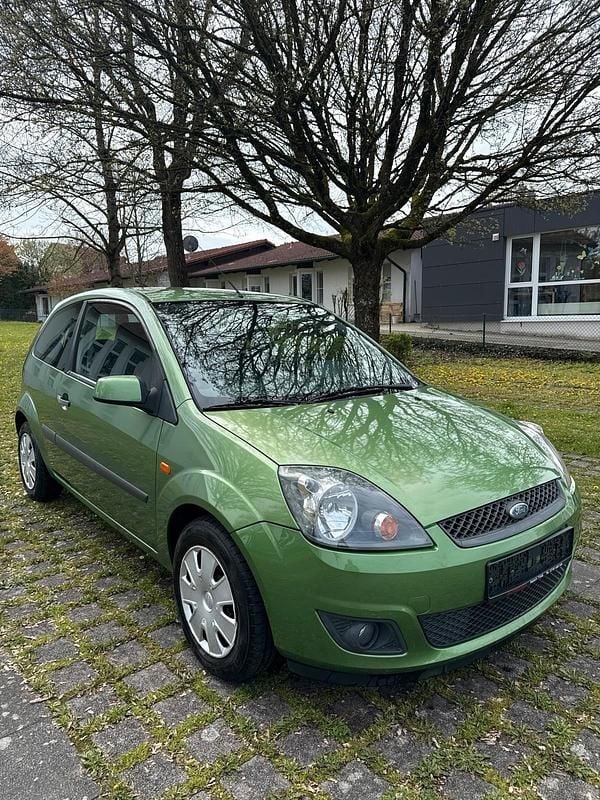 Gebraucht Ford Fiesta 80 PS (58 kW) 2007 Kleinwagen