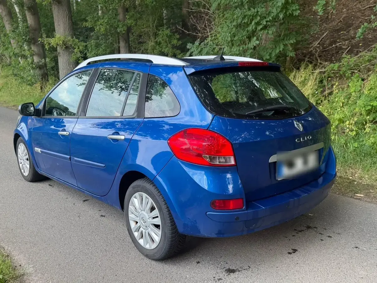 Gebraucht Renault Clio 75 PS (55 kW) 2011 Blau Kombi