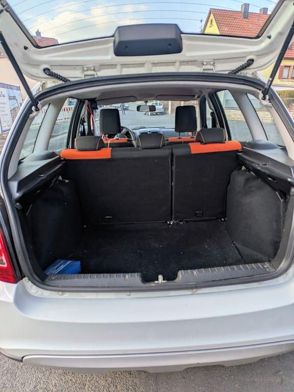 Gebraucht Lada Kalina 98 PS (72 kW) 2016 Weiß Limousine