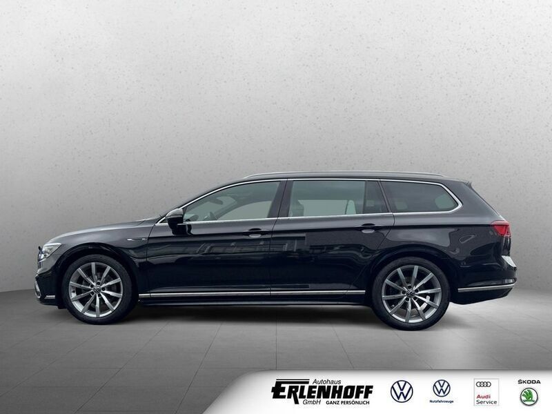 Gebraucht VW Passat Elegance 150 PS (110 kW) 2023 Schwarz Kombi