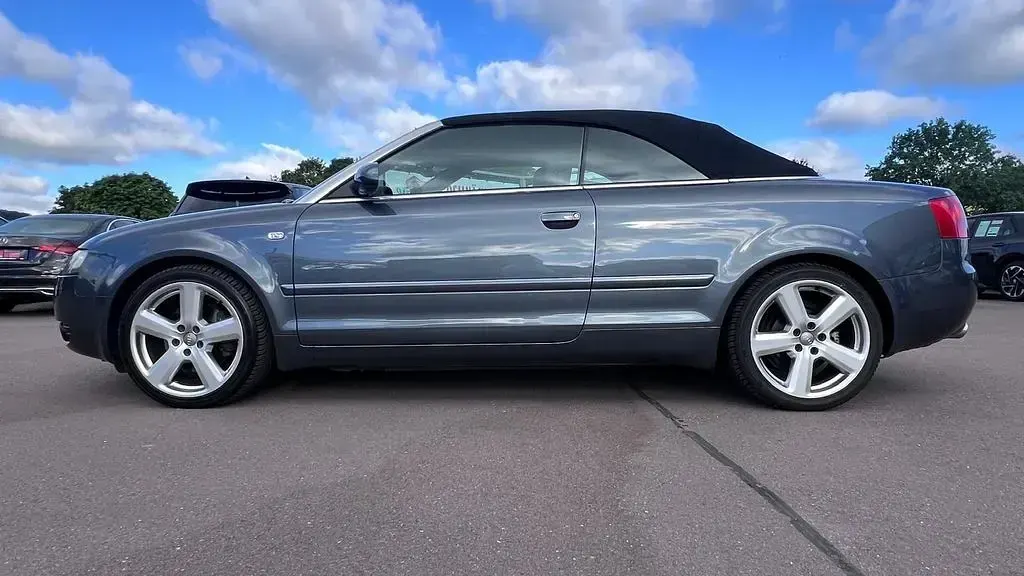 Gebraucht Audi A4 Cabriolet 220 PS (161 kW) 2005 Grau Cabrio