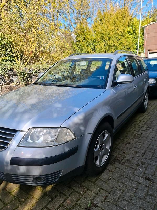 Usata VW Passat 115 CV (84 kW) 2004 Argento Station wagon