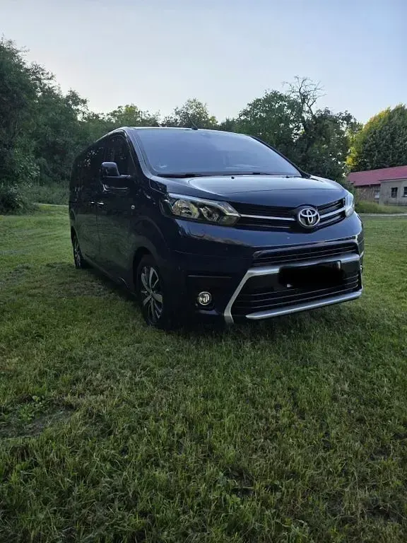 Gebraucht Toyota Proace 177 PS (130 kW) 2018 Blau Van / Kleinbus