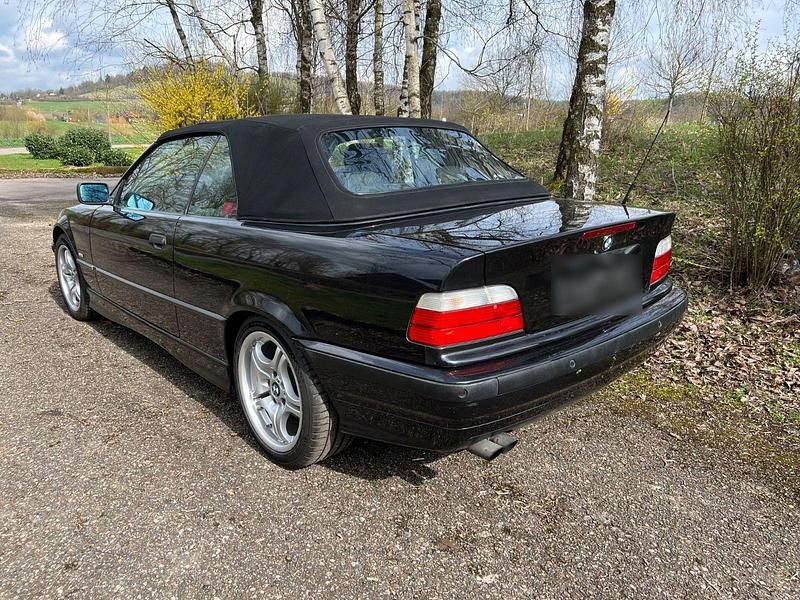 Gebraucht BMW 328 193 PS (141 kW) 1999 Schwarz Cabrio