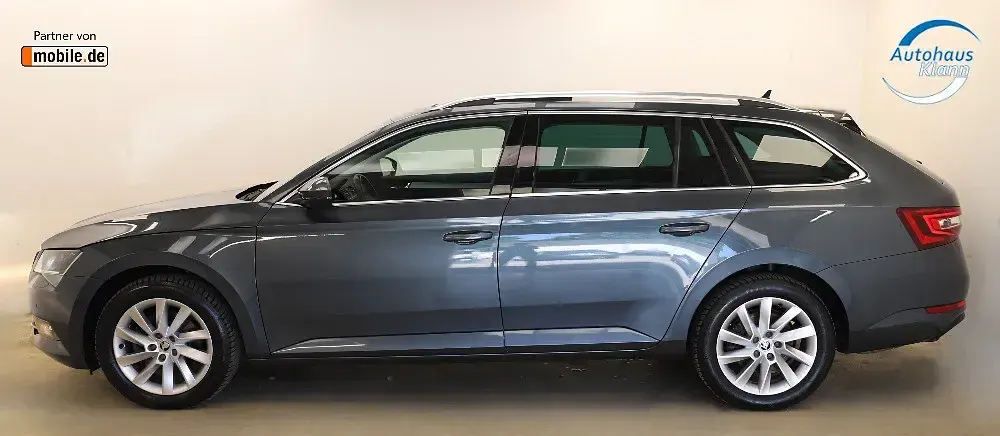 Gebraucht Skoda Superb Style 190 PS (139 kW) 2016 Grau Kombi