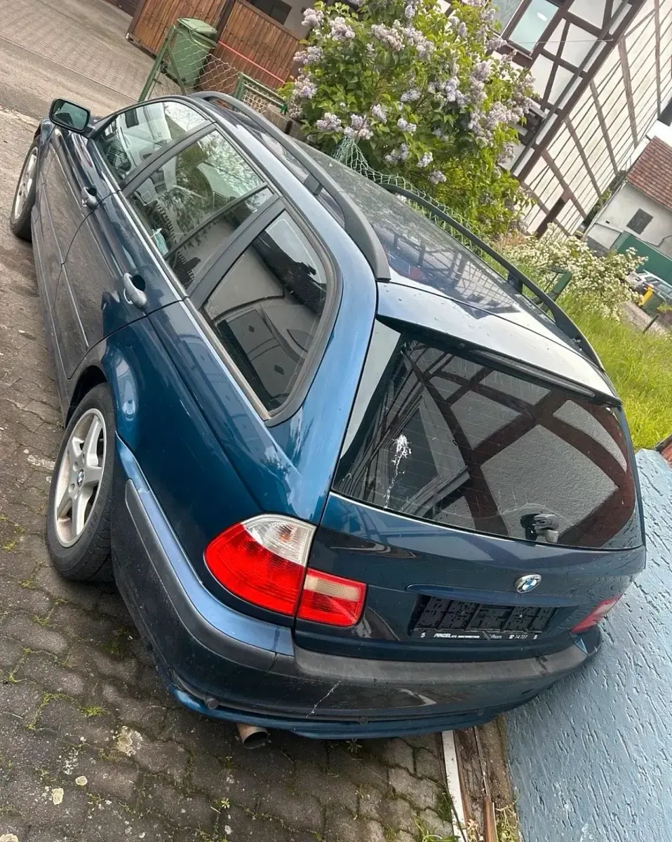 Gebraucht BMW 316 116 PS (85 kW) 2003 Blau Kombi