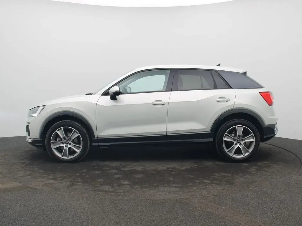 Gebraucht Audi Q2 Advanced Plus 150 PS (110 kW) 2025 Tausilber metallic SUV