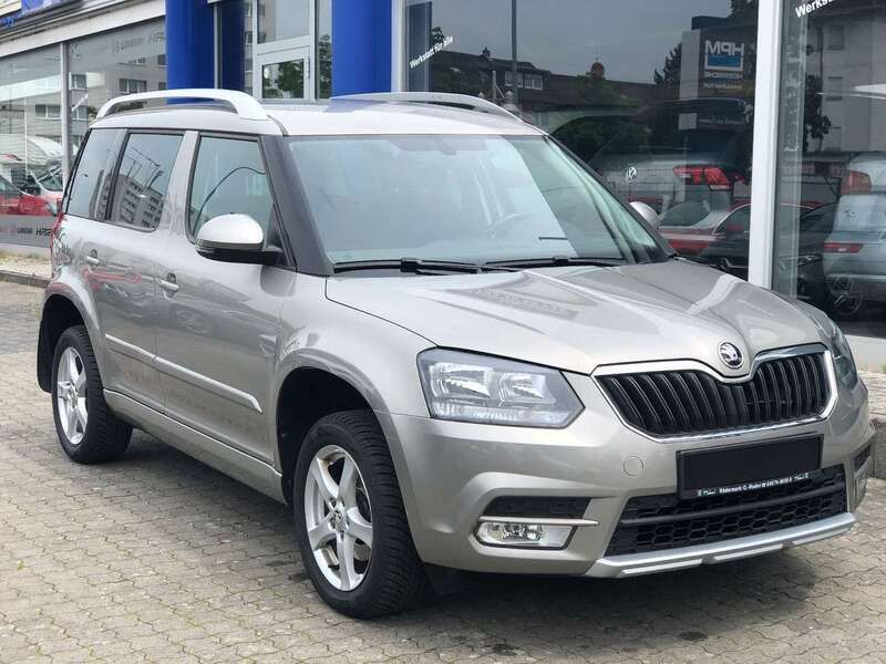 Grau Gebraucht 2015 Skoda Yeti SUV | 15.999 € (Fairer Preis) - Bild 1/2