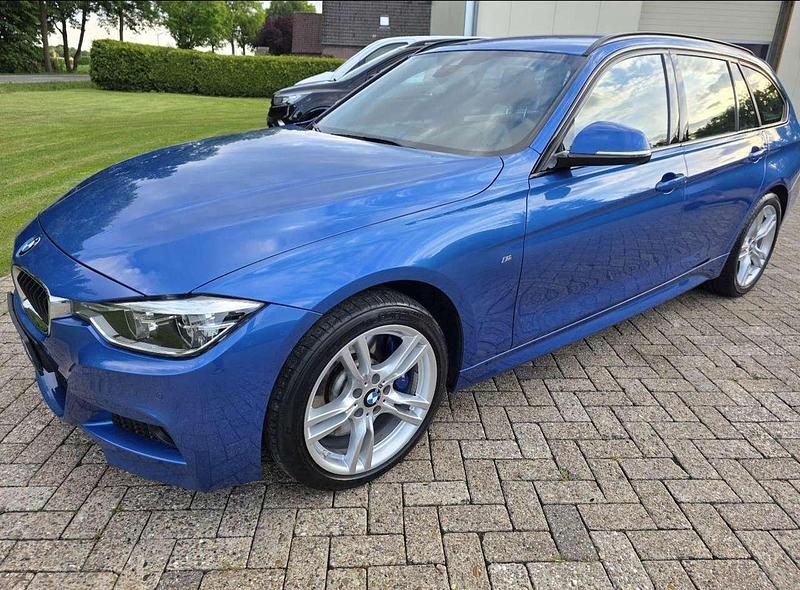 Blau Gebraucht 2017 BMW 340 M Sport Kombi | 25.990 € (Superpreis) - Bild 1/4