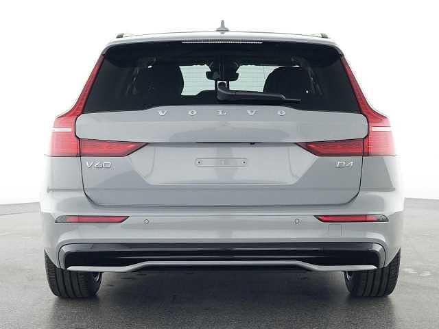 Gebraucht Volvo V60 145 PS (106 kW) 2025 Kombi