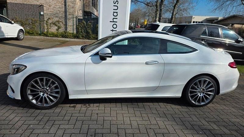 Gebraucht Mercedes C200 184 PS (135 kW) 2017 Weiß Coupé
