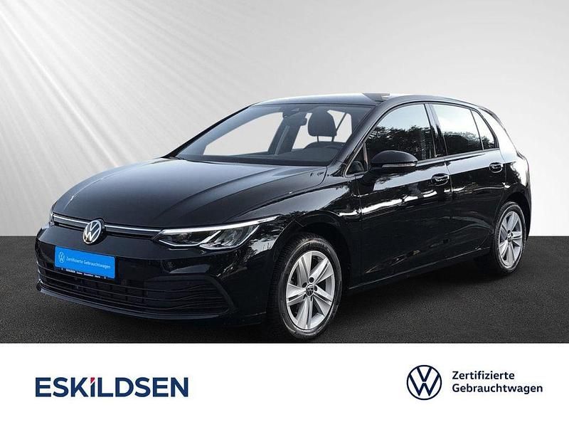 Schwarz Gebraucht 2024 VW Golf VIII Life Limousine | 31.960 € (Teuer) - Bild 1/4