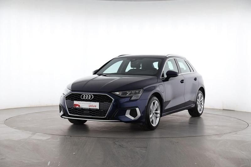 Gebraucht Audi A3 Advanced Plus 204 PS (150 kW) 2024 Blau Limousine