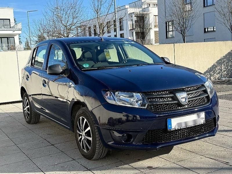 Blau Gebraucht 2013 Dacia Sandero Lauréate Limousine | 2.100 € (Guter Preis) - Bild 1/4