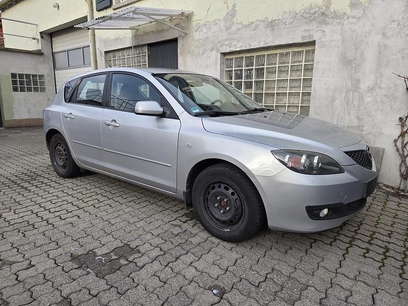 Silber Gebraucht 2007 Mazda 3 Active Kleinwagen | 3.199 € (Fairer Preis) - Bild 1/4