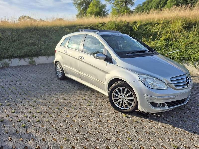 Gebraucht Mercedes B180 109 PS (80 kW) 2007 Blau Van / Kleinbus