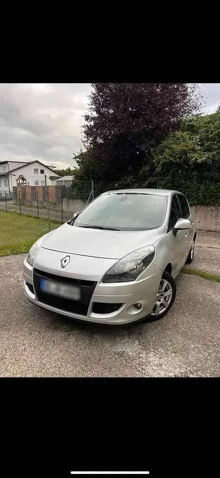 Gebraucht Renault Scénic III Avantage 110 PS (80 kW) 2011 Kombi