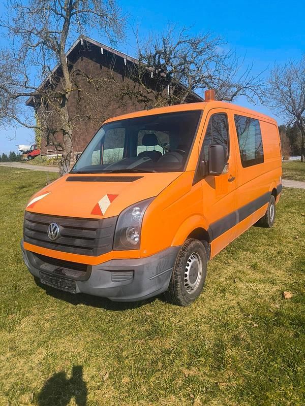 Gebraucht VW Transporter 136 PS (100 kW) 2016 Orange Van