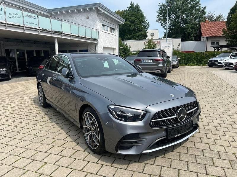 Selenitgrau Gebraucht 2022 Mercedes E400 AMG Limousine | 46.900 € (Superpreis) - Bild 1/4