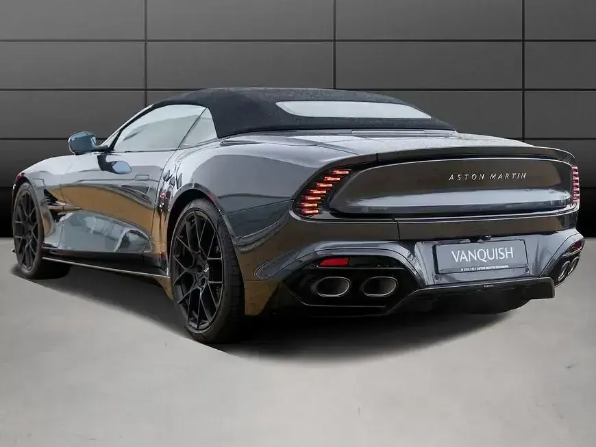 Brugt Aston Martin Vanquish 835 HK (614 kW) 2026 Sort Cabriolet