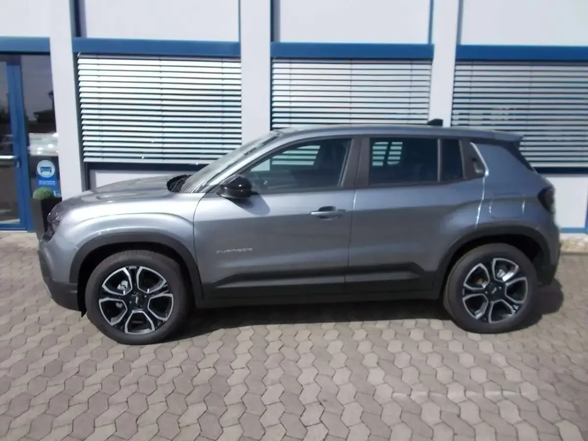 Gebraucht Jeep Avenger Altitude 101 PS (74 kW) 2024 Grau SUV