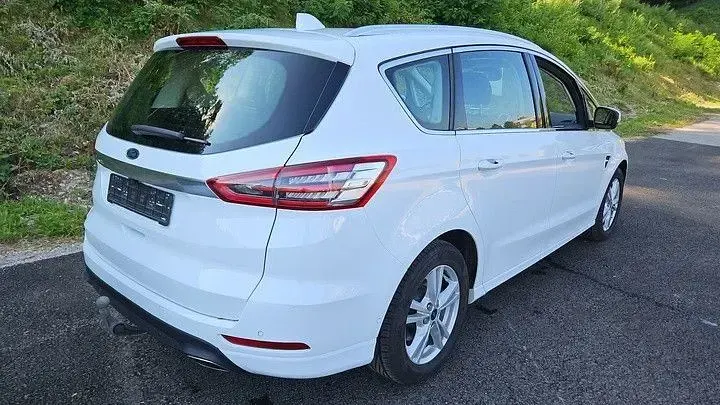 Gebraucht Ford S-MAX Titanium 190 PS (139 kW) 2022 Weiß Van / Kleinbus