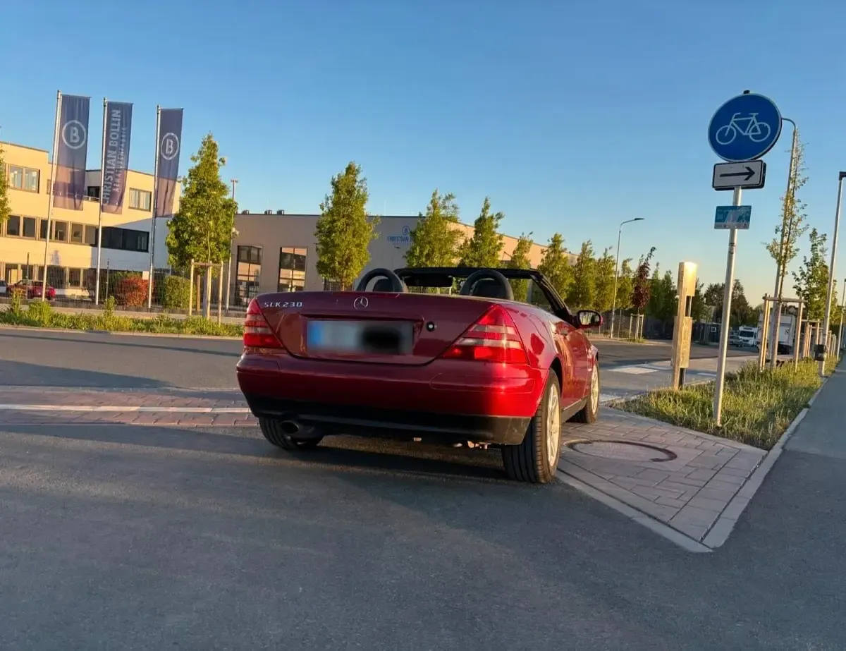 Gebraucht Mercedes SLK230 192 PS (141 kW) 1998 Rot Cabrio