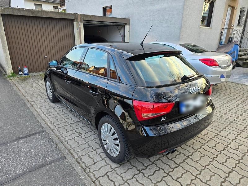 Gebraucht Audi A1 Ambition 122 PS (89 kW) 2015 Schwarz Kleinwagen