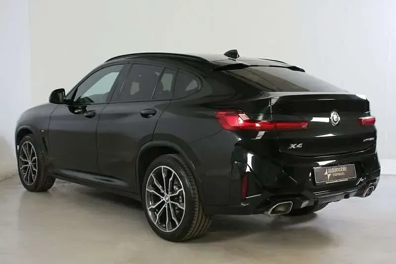 Gebraucht BMW X4 M Sport 286 PS (210 kW) 2025 Schwarz SUV