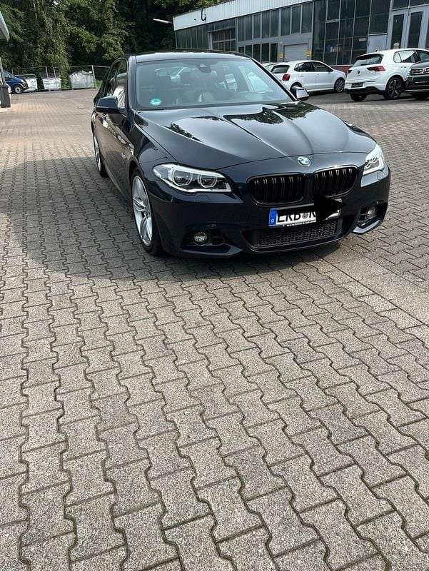 Schwarz Gebraucht 2016 BMW 530 M Sport Limousine | 18.000 € - Bild 1/4