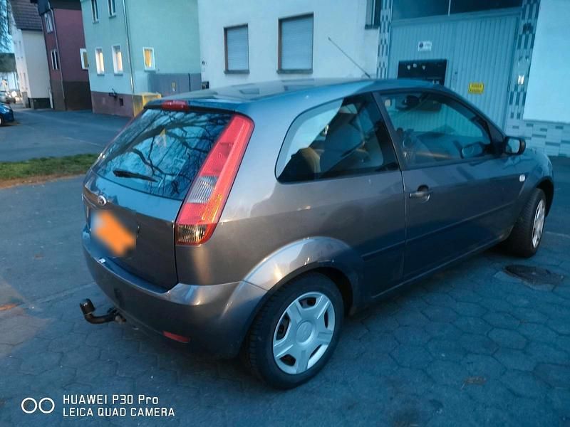 Gebraucht Ford Fiesta 80 PS (58 kW) 2006 Kleinwagen