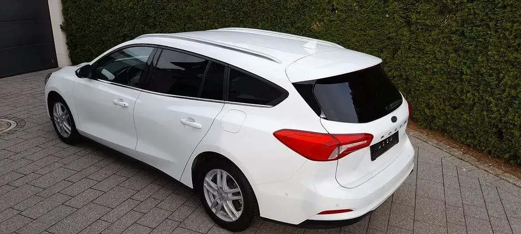 Gebraucht Ford Focus Cool & Connect 120 PS (88 kW) 2019 Weiß Kombi