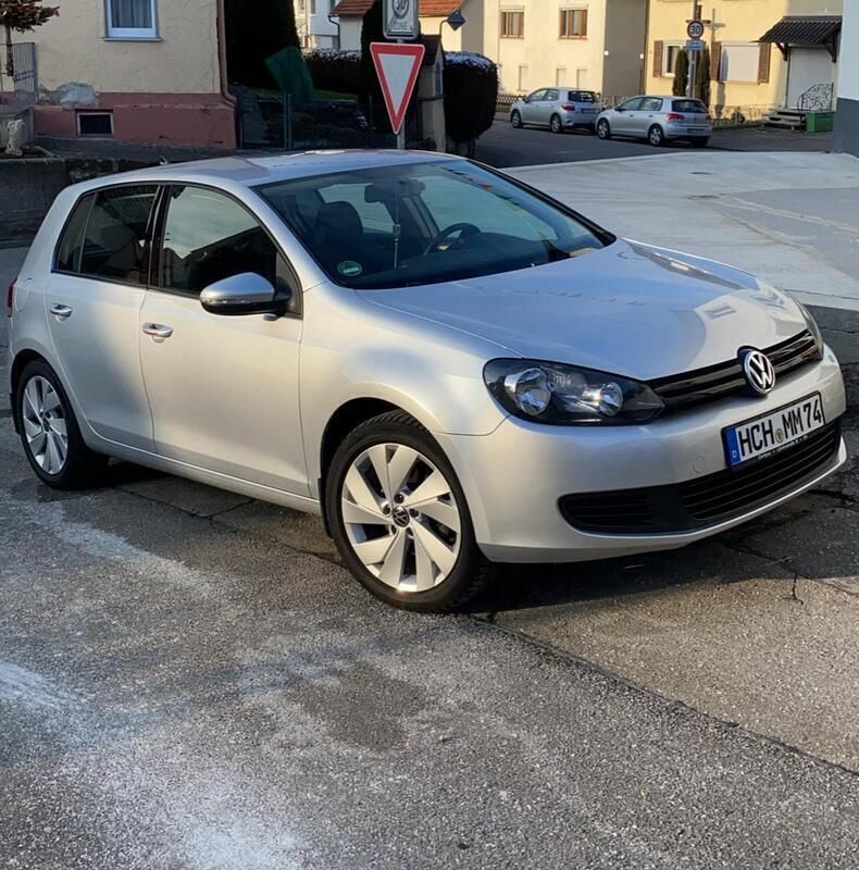 Silber Gebraucht 2009 VW Golf VI Limousine | 8.000 € - Bild 1/4