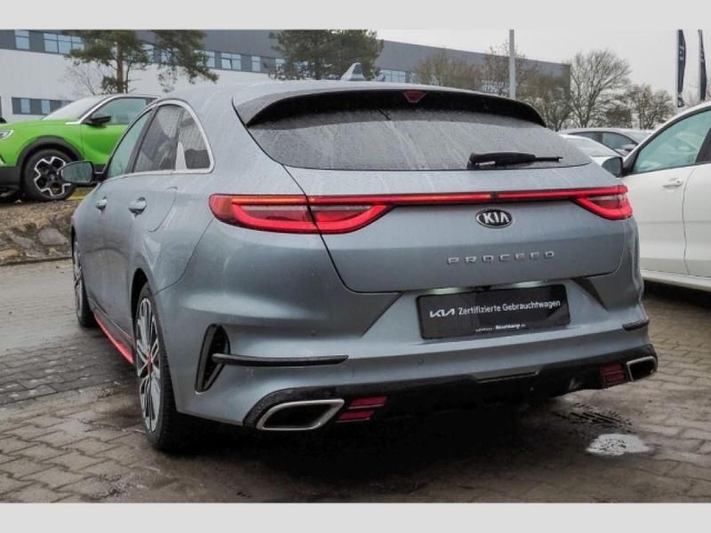 Gebraucht Kia ProCeed 204 PS (150 kW) 2022 Lunarsilber met. (metallic) Kombi