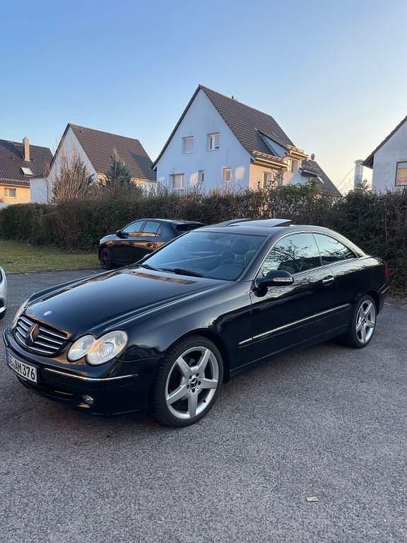 Schwarz Gebraucht 2003 Mercedes CLK320 Avantgarde Coupé | 2.800 € (Guter Preis) - Bild 1/4