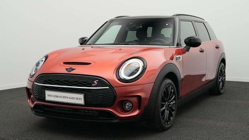 Rot Gebraucht 2024 Mini Cooper S Clubman Classic Kombi | 31.541 € (Guter Preis) - Bild 1/4