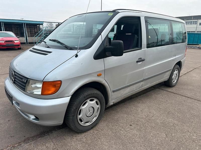 Silber Gebraucht 1998 Mercedes Vito Van | 2.200 € - Bild 1/4