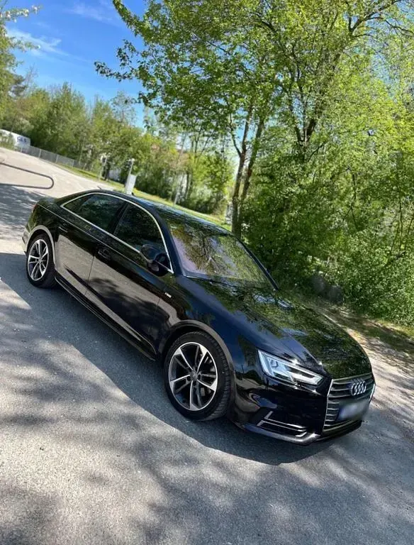 Gebraucht Audi A4 Sport 150 PS (110 kW) 2017 Schwarz Limousine