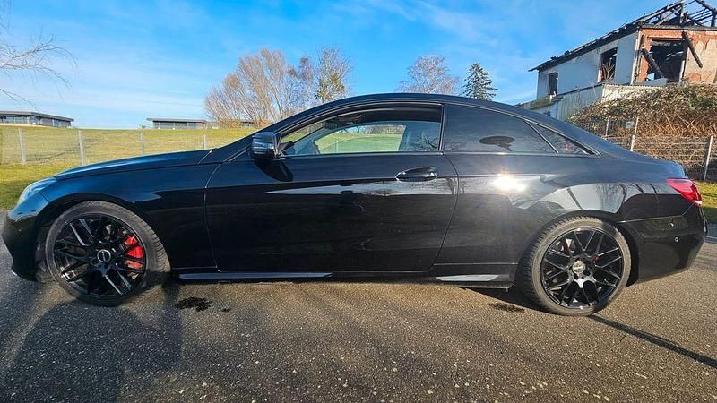 Gebraucht Mercedes E350 252 PS (185 kW) 2014 Schwarz Coupé