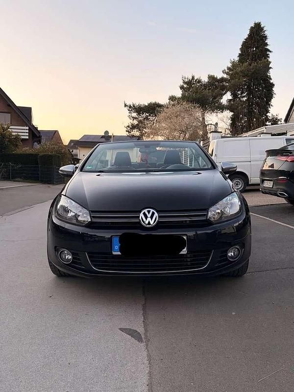 Gebraucht VW Golf Cabriolet Karmann 105 PS (77 kW) 2015 Schwarz Cabrio