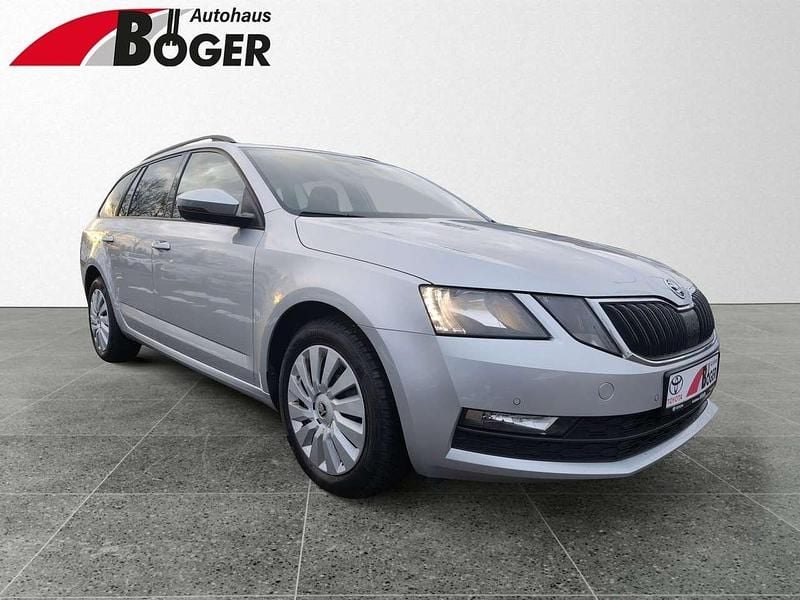 Gebraucht Skoda Octavia Ambition 131 PS (96 kW) 2020 Brilliantsilber metallic Kombi