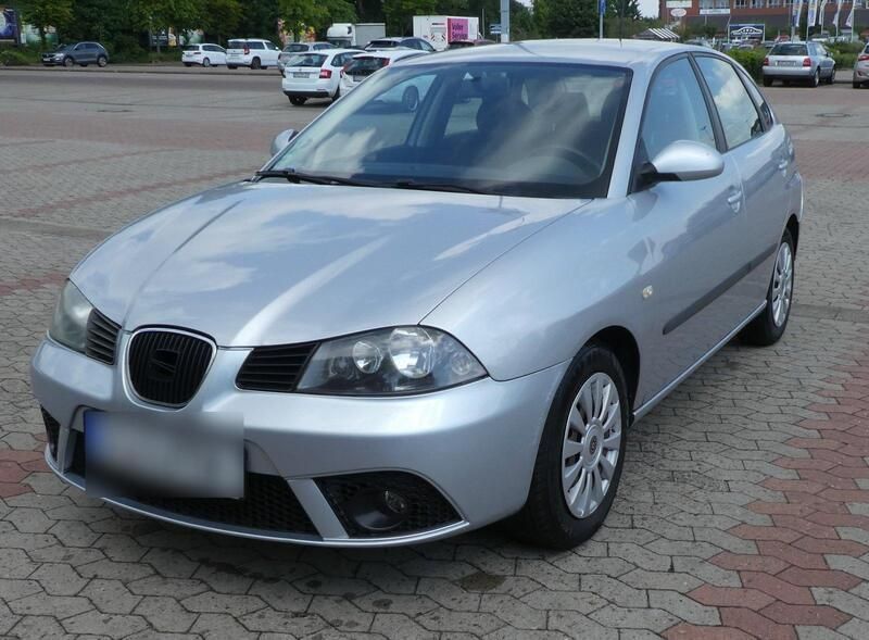 Silber Gebraucht 2006 Seat Ibiza Limousine | 850 € (Guter Preis) - Bild 1/4