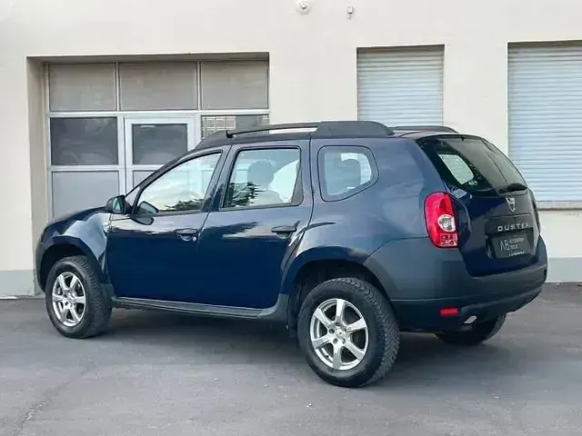 Gebraucht Dacia Duster Prestige 114 PS (83 kW) 2012 Silber SUV