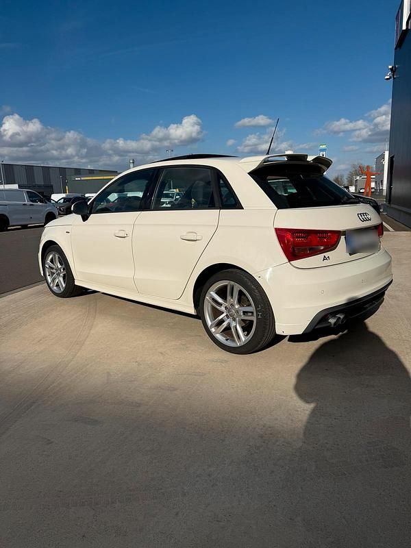 Gebraucht Audi A1 S-Line 184 PS (135 kW) 2014 Weiß Kleinwagen