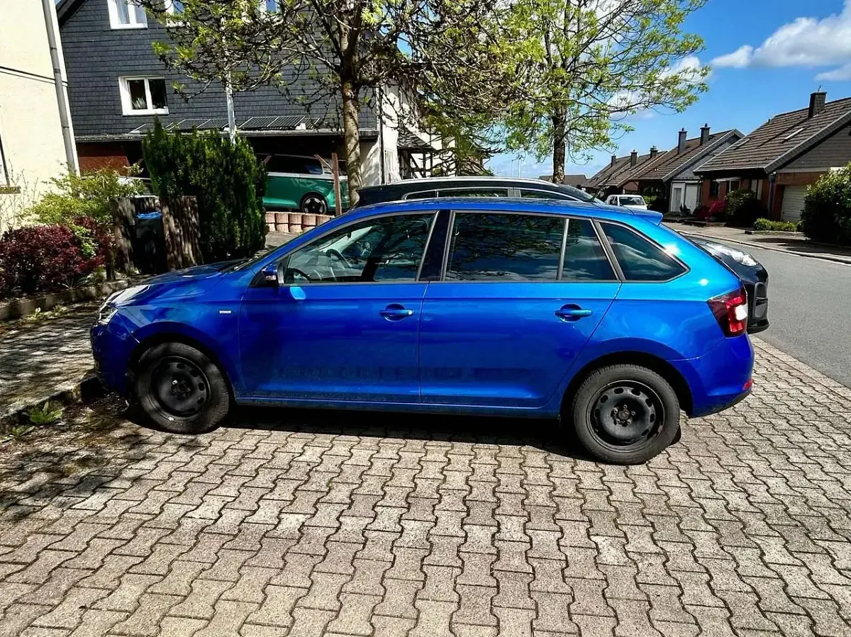 Second-hand Skoda Rapid Drive 110 CP (80 kW) 2017 Albastru Hatchback
